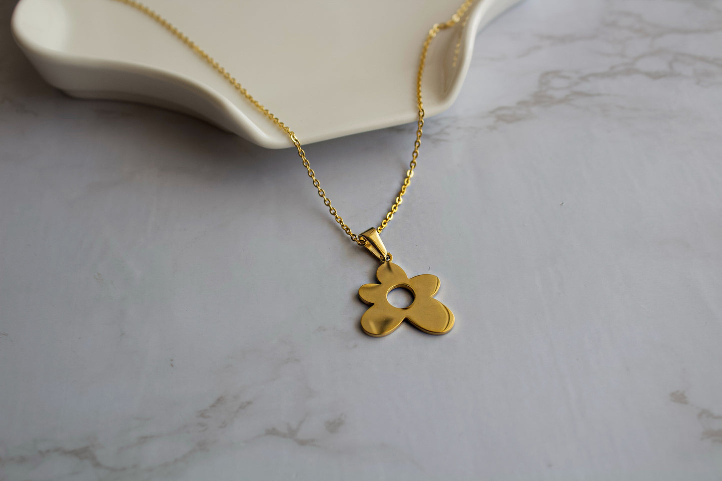 Daisy Necklace